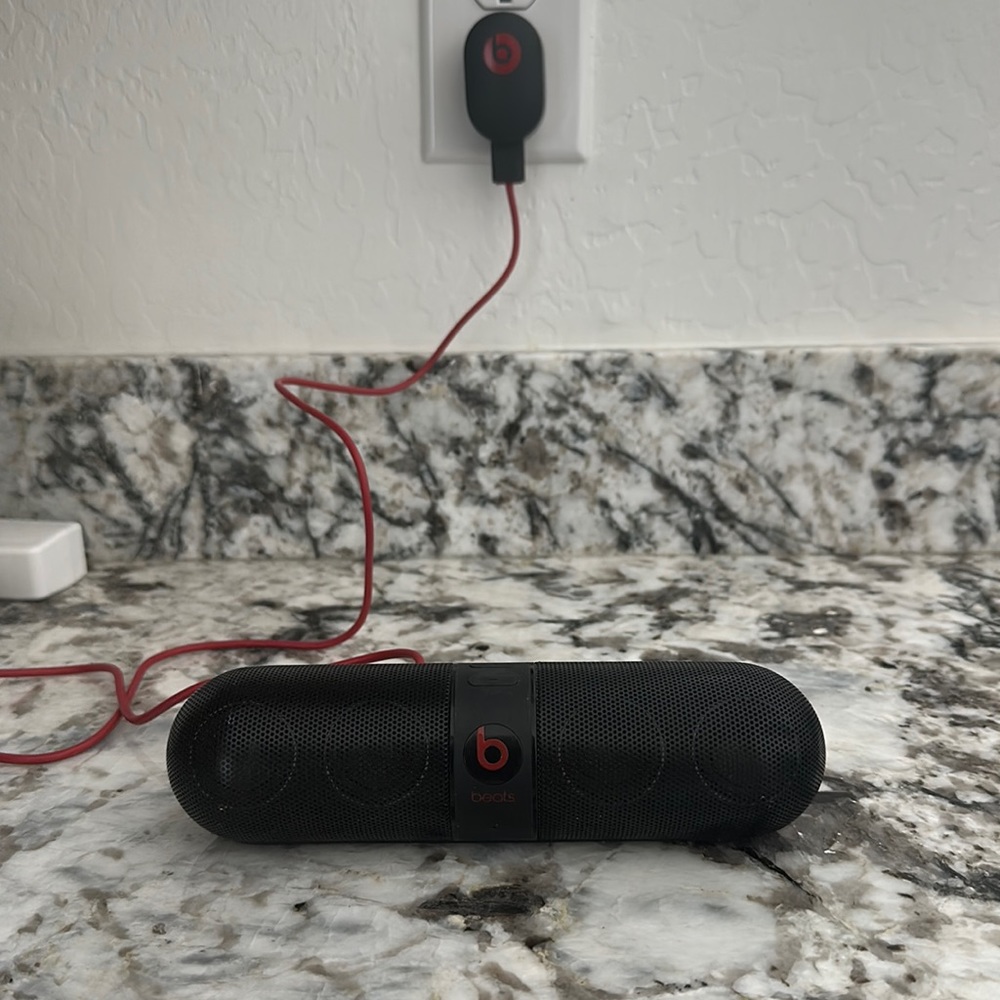 beats pill speaker